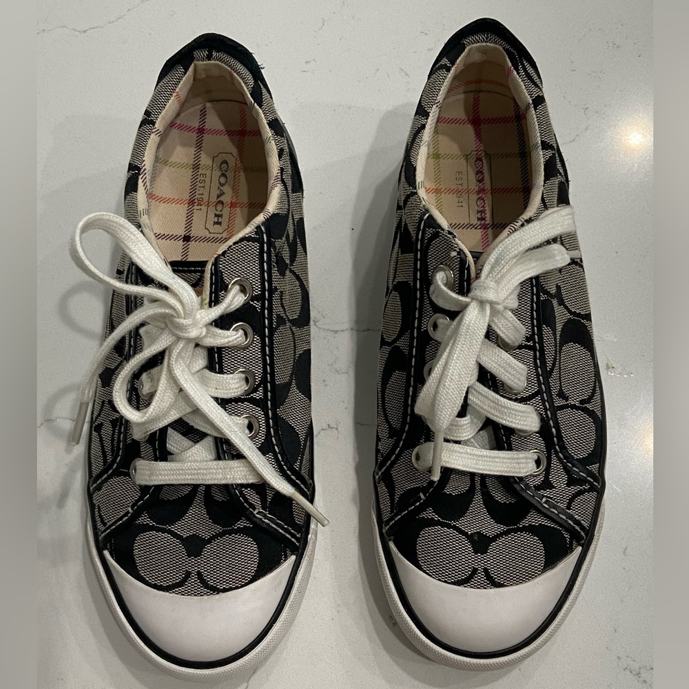Coach Barrett low top sneakers size 6.  Colors are black and grey